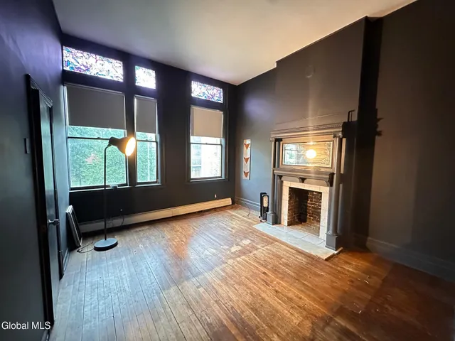 $1,525 | 53 3rd Street, Unit 2A, Troy, NY 12180