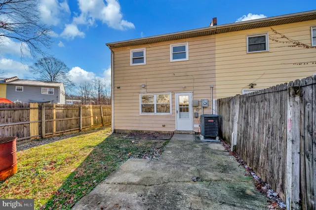 $1,500 | 110 Manor Lane, Fredericksburg, VA 22405