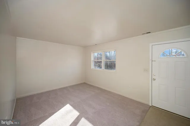 $1,500 | 110 Manor Lane, Fredericksburg, VA 22405