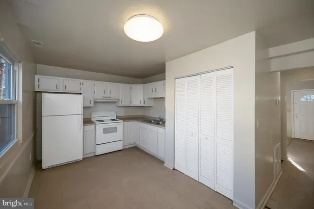 $1,500 | 110 Manor Lane, Fredericksburg, VA 22405