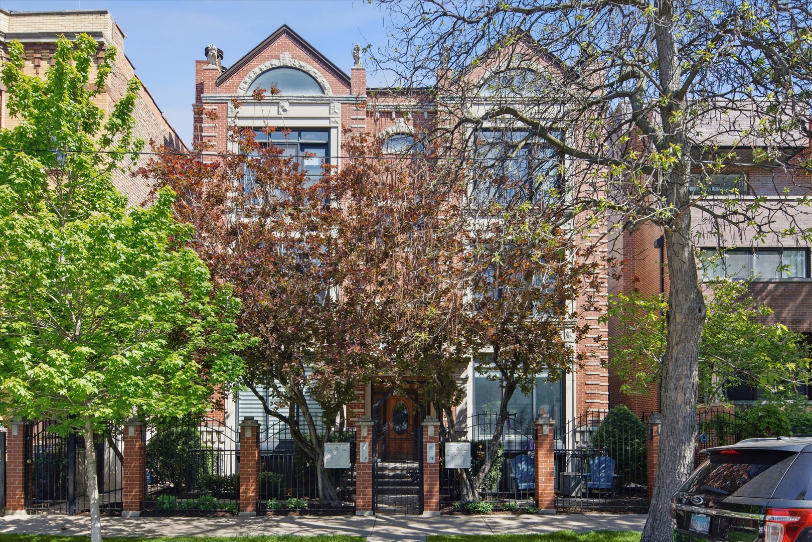 2024 West Iowa Street, Unit 3B Chicago, IL 60622 - Photo 1 of 29