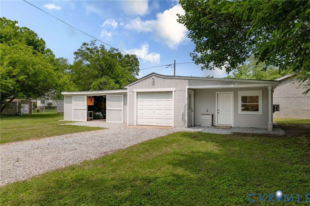 1820 10th Street Victoria, VA 23974 - Photo 31 of 35