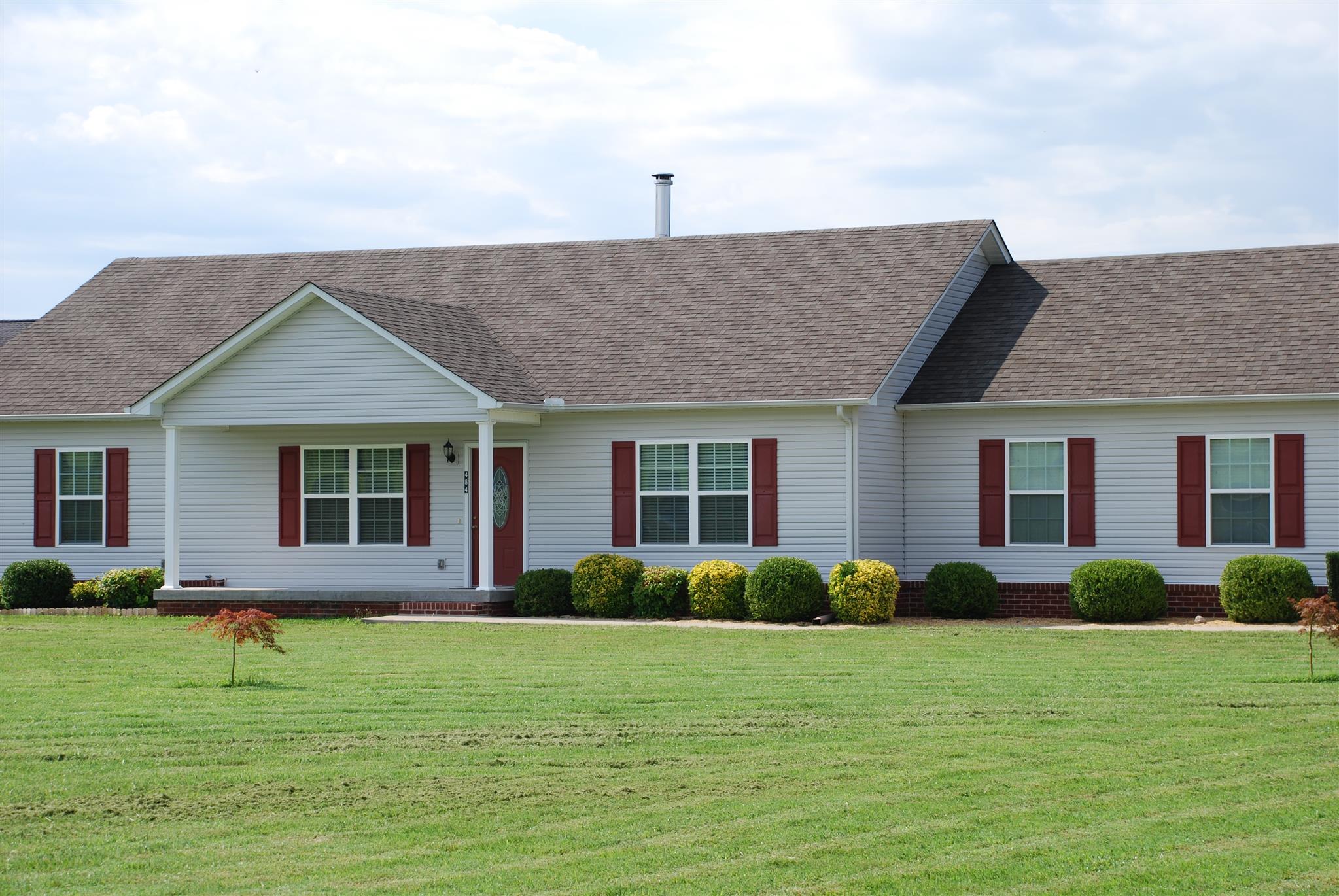484 Kingdom Road Unionville, TN 37180 - Photo 3 of 22