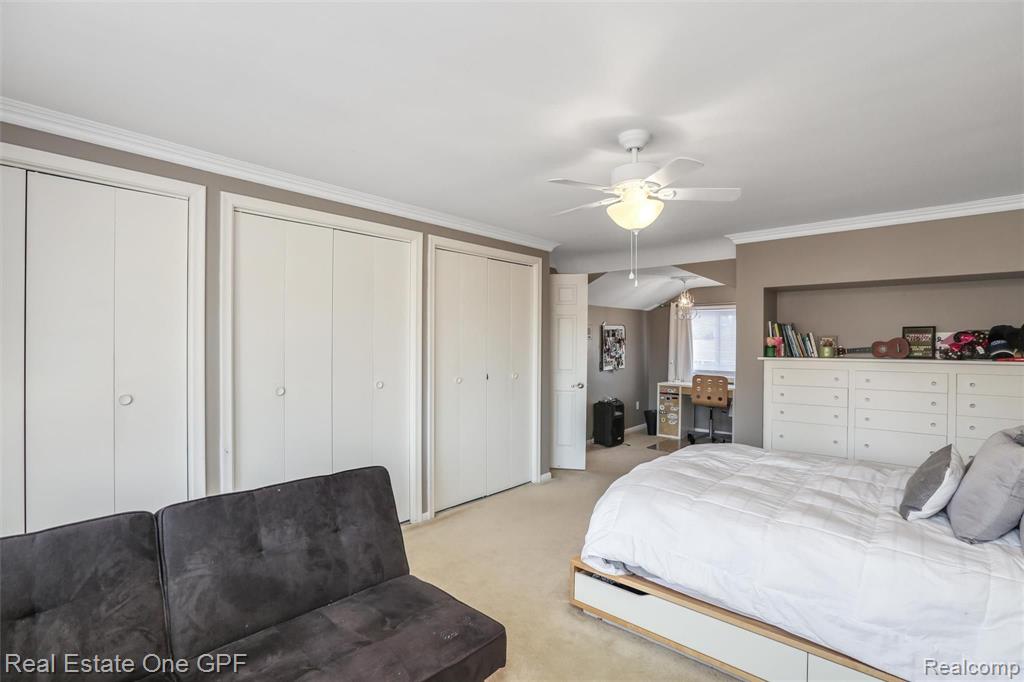 470 Cook Road Grosse Pointe Woods, MI 48236 - Photo 27 of 47