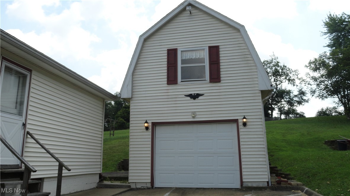 1788 Rolling Acres Road New Cumberland, WV 26047 - Photo 3 of 39