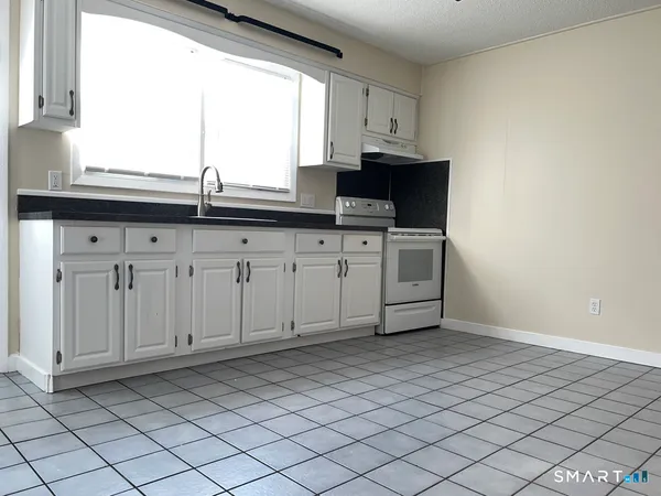 $214,900 | 8 Roma Street, Unit 8, East Haven, CT 06512