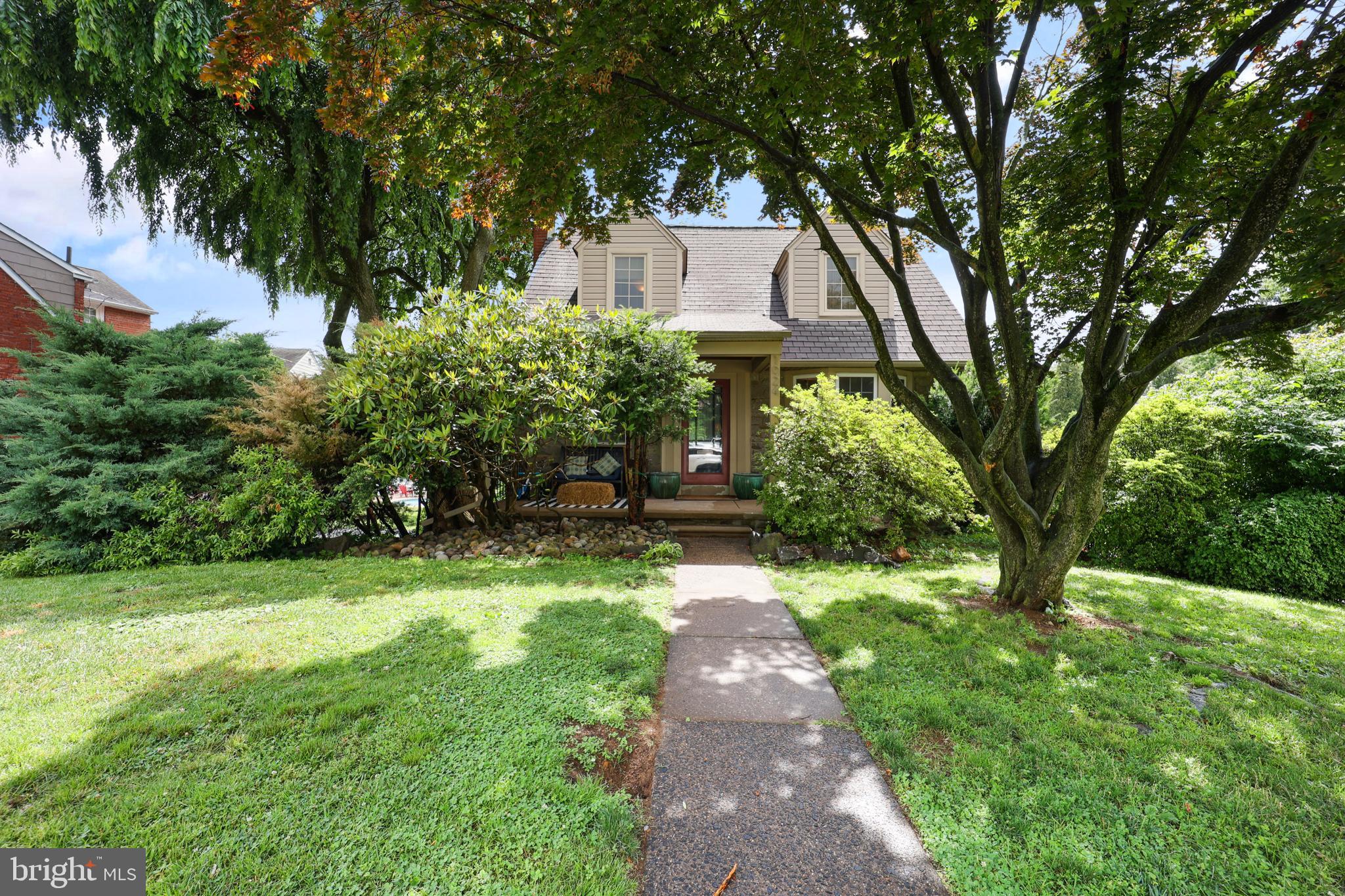 1024 Edgewood Drive Springfield, PA 19064 - Photo 1 of 36 Exterior Front