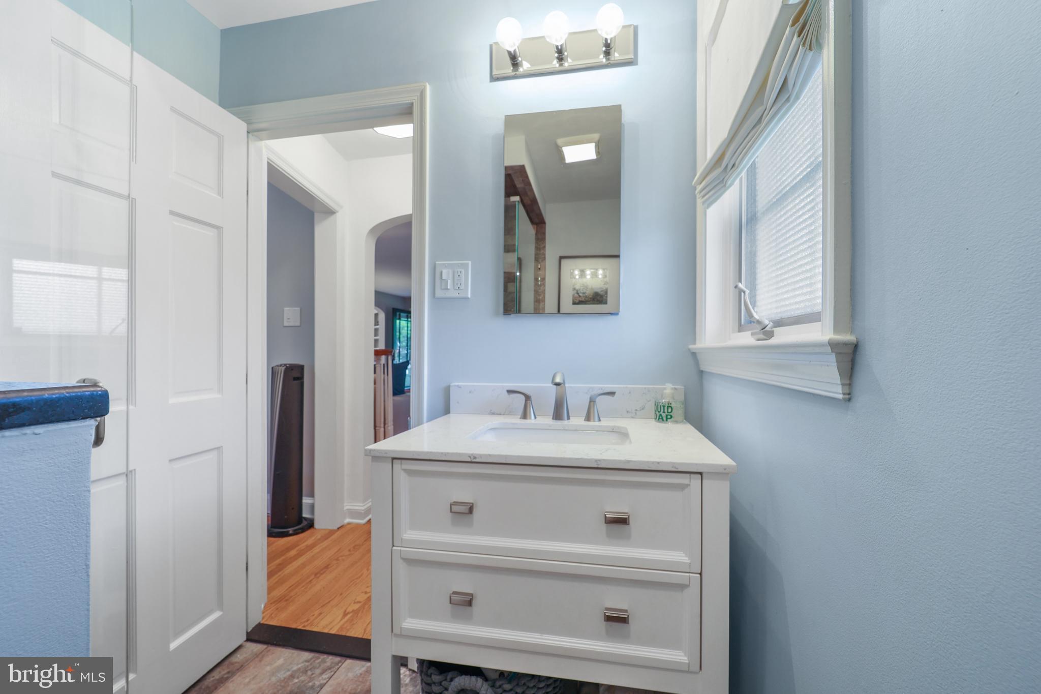 1024 Edgewood Drive Springfield, PA 19064 - Photo 14 of 36 First Floor Bath