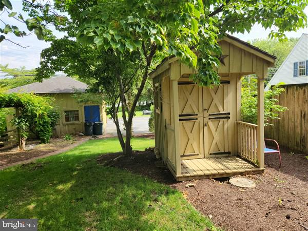 207 East Main Street Lititz, PA 17543 - Photo 13 of 53