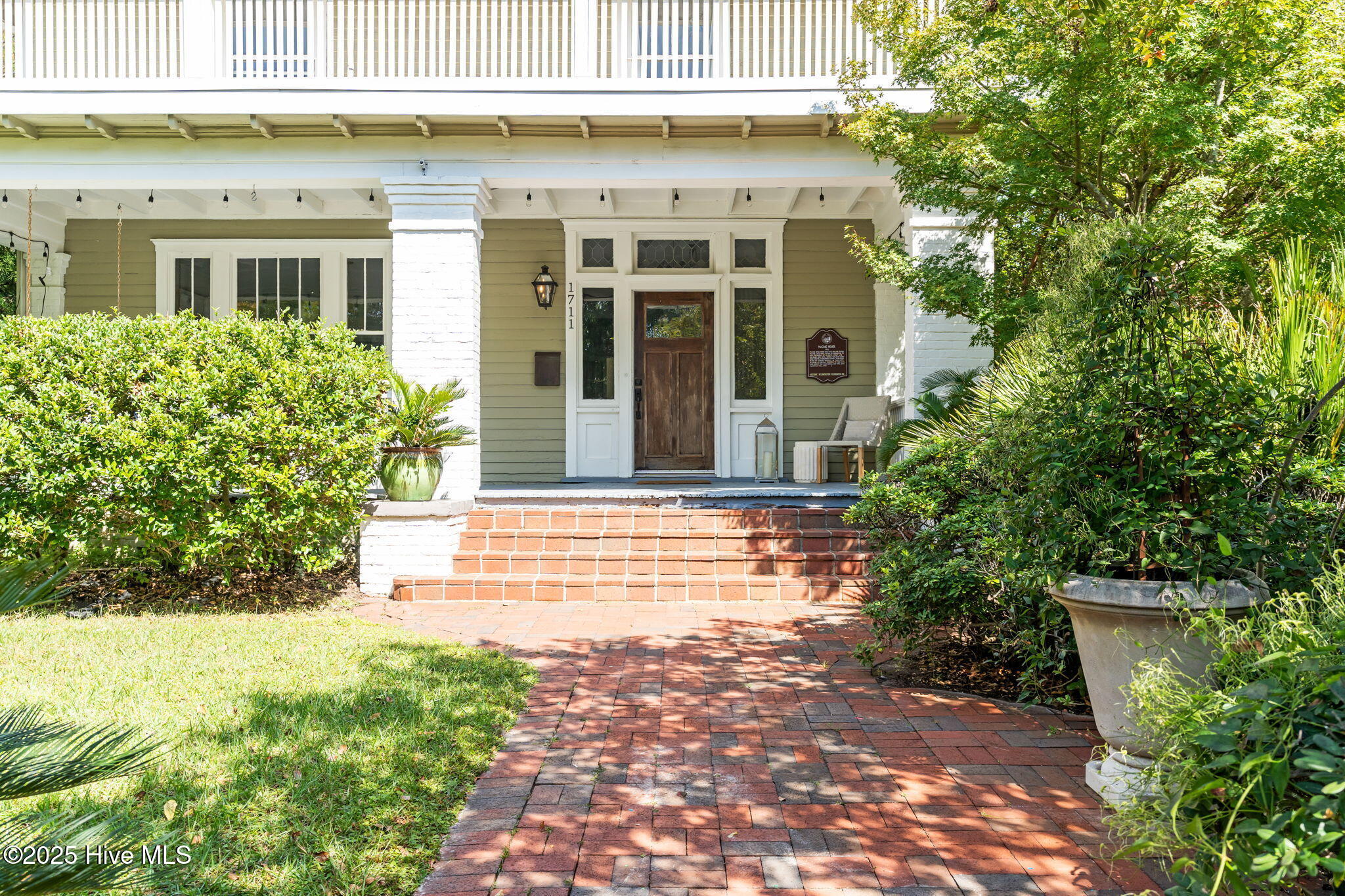 1711 Princess Street Wilmington, NC 28405 - Photo 2 of 68 2-web-or-mls-CAMMediaLLC.com 1711-60
