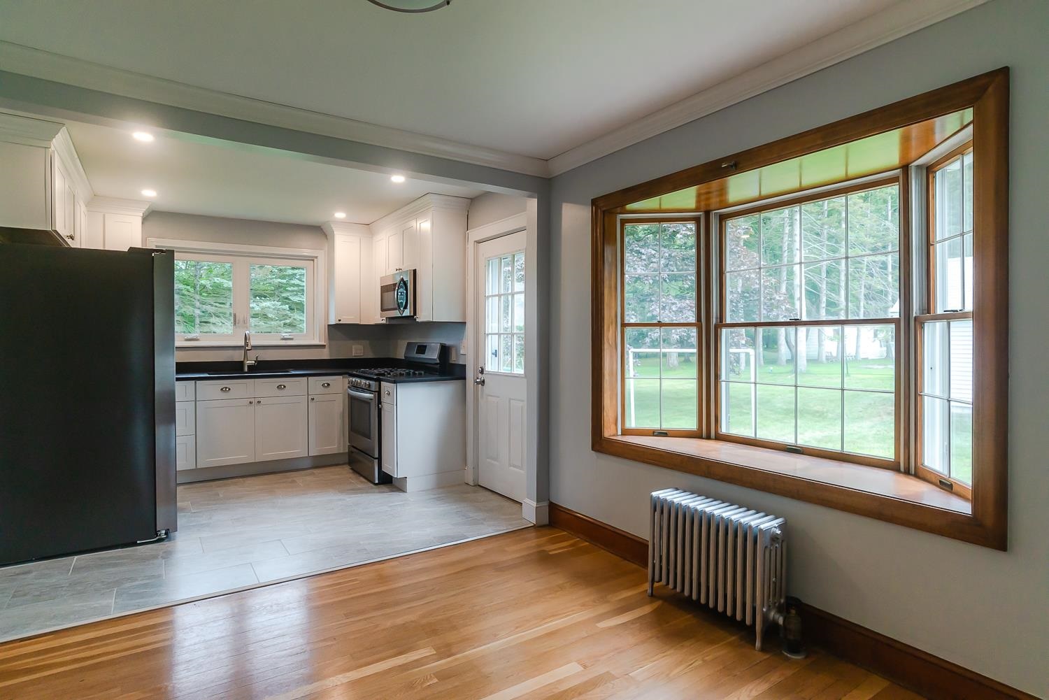 621 Candia Road Manchester, NH 03109 - Photo 11 of 27