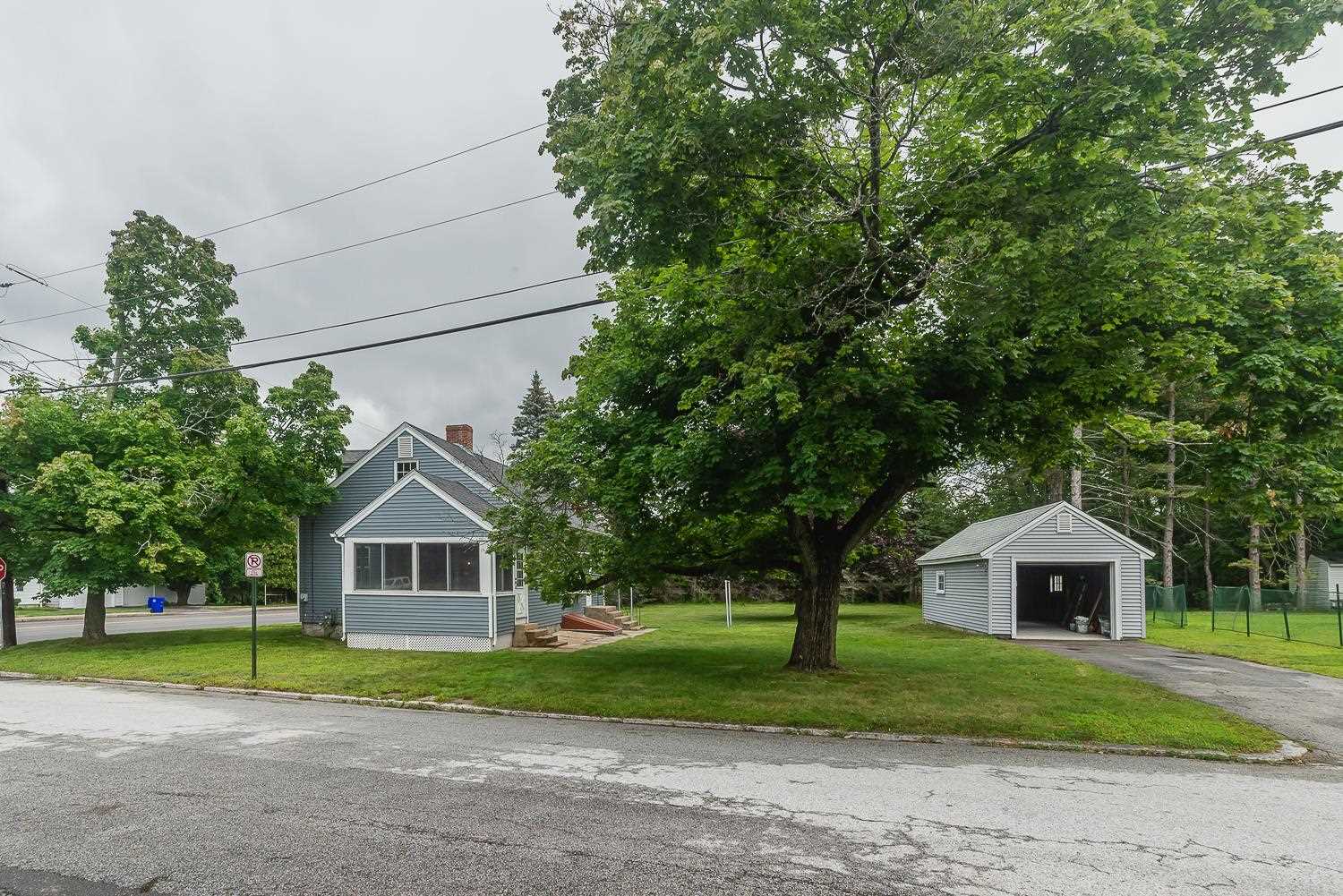 621 Candia Road Manchester, NH 03109 - Photo 6 of 27