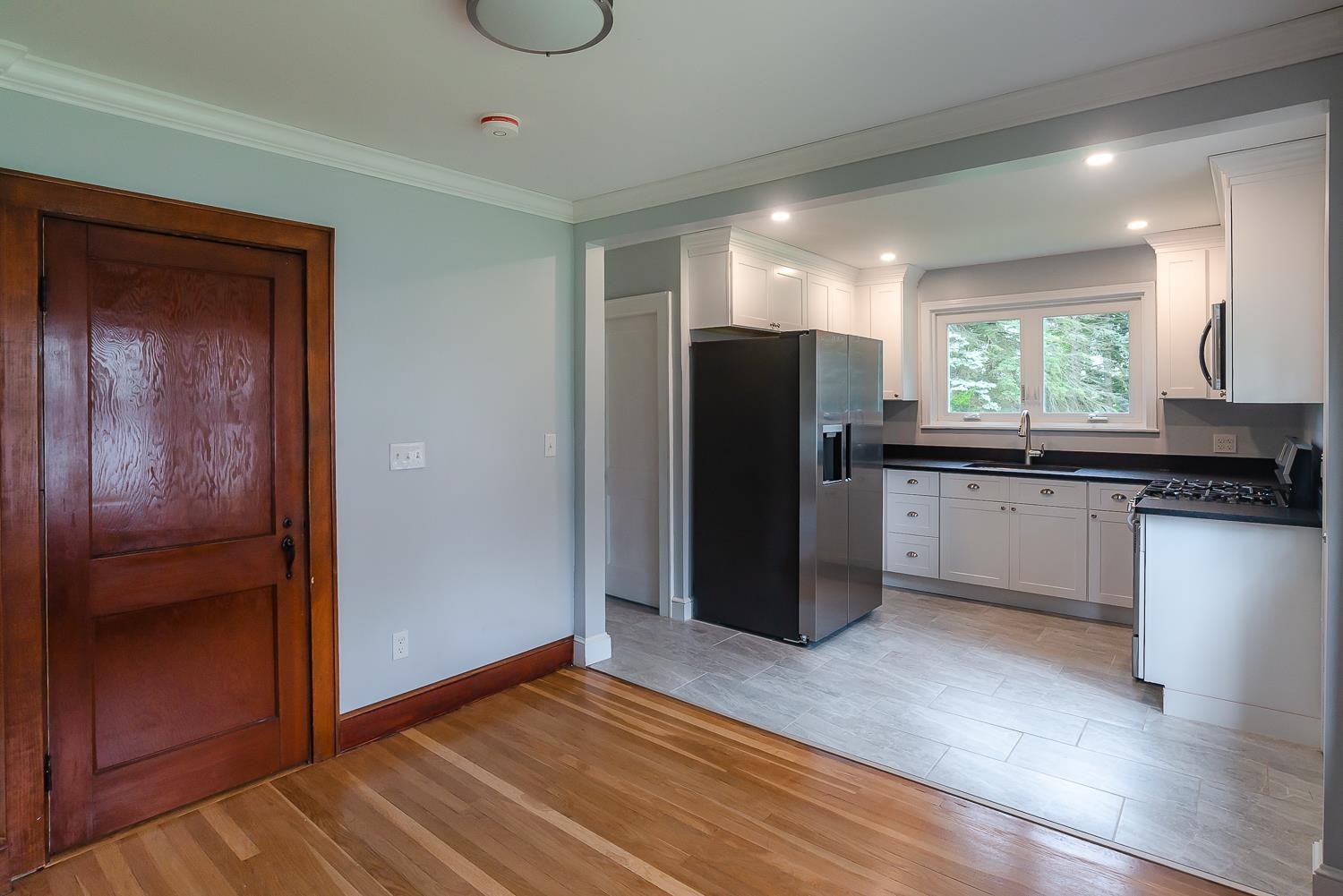 621 Candia Road Manchester, NH 03109 - Photo 7 of 27