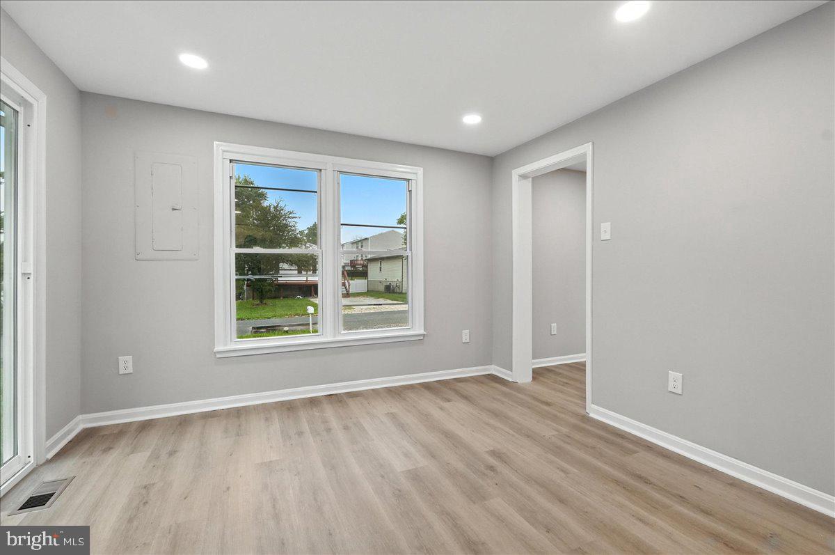 12 Rollwin Road Baltimore, MD 21244 - Photo 7 of 25