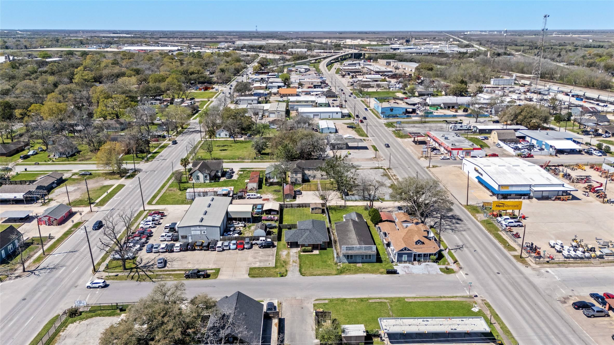 1004 Houston Street Rosenberg, TX 77471 - Photo 5 of 18 a view of a city