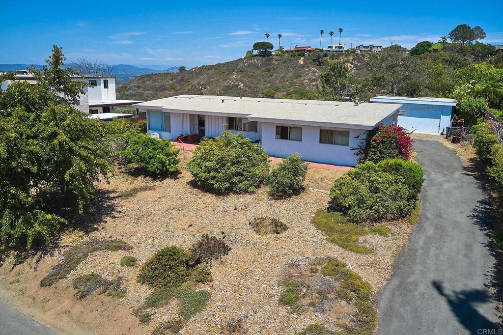 710 Rawl Place Solana Beach, CA 92075 - Photo 12 of 21