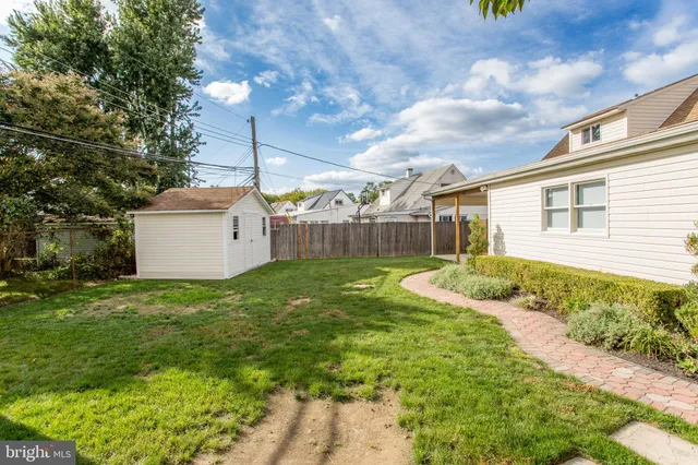 $465,900 | 23 Misty Pine Road, Levittown, PA 19056