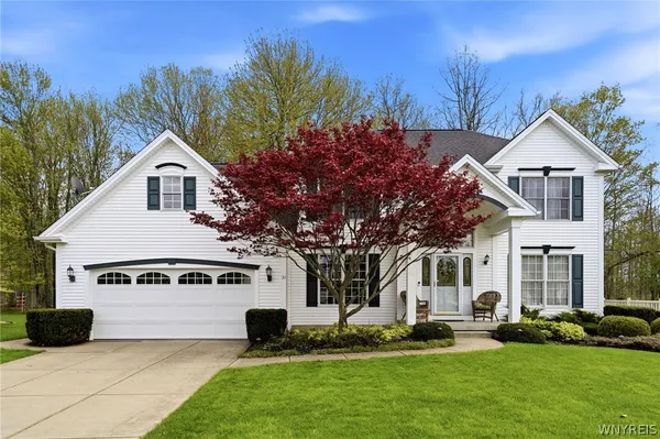 $599,999 | 31 Apple Blossom Boulevard, Lancaster, NY 14086