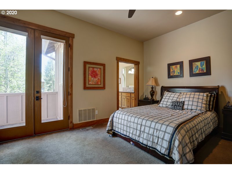 56725 Dancing Rock Loop Bend, OR 97707 - Photo 15 of 32 Gallery Image 15