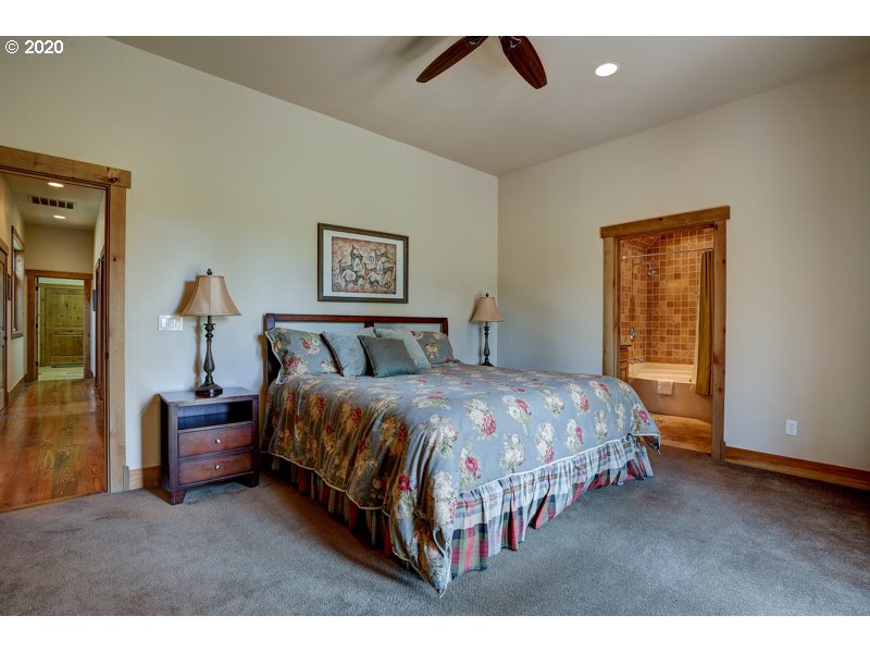 56725 Dancing Rock Loop Bend, OR 97707 - Photo 18 of 32 Gallery Image 18