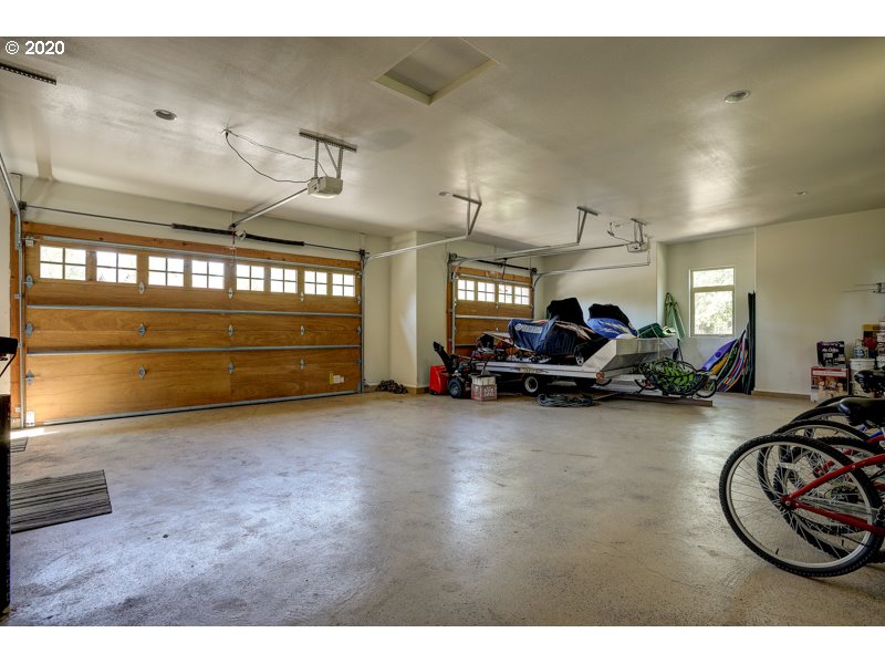 56725 Dancing Rock Loop Bend, OR 97707 - Photo 24 of 32 Gallery Image 24