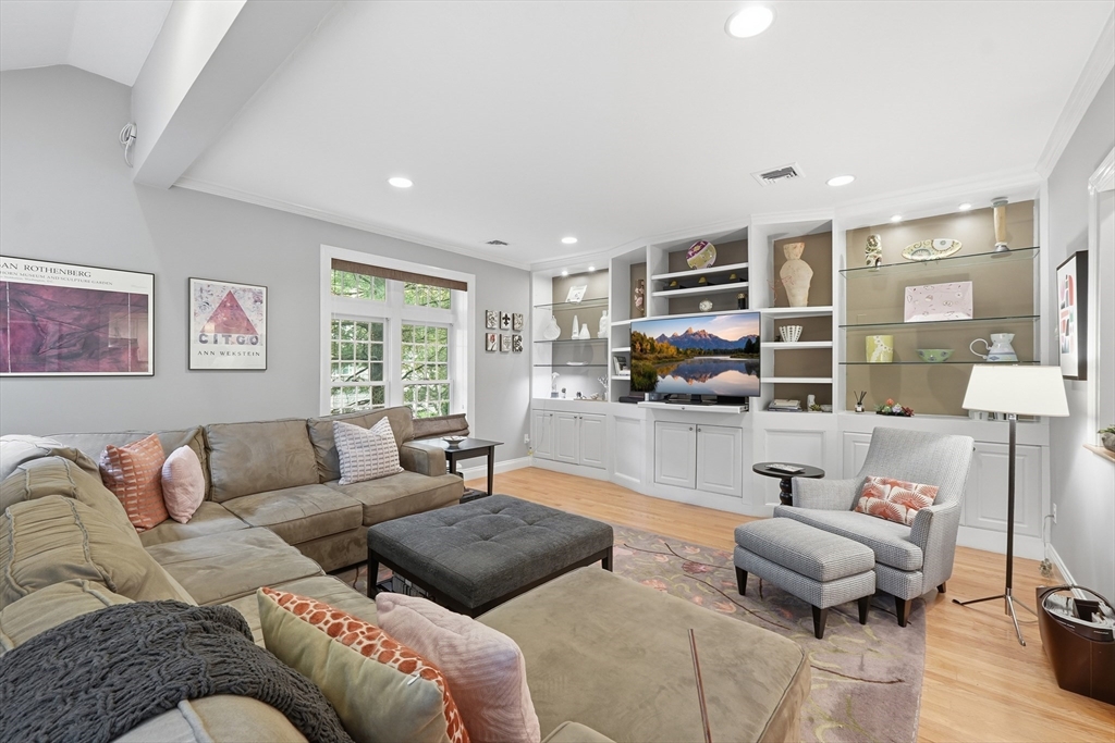 36 Upland Road Needham, MA 02492 - Photo 12 of 40