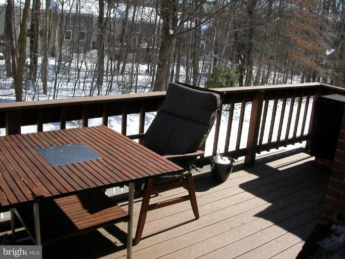 1491 Autumn Ridge Circle Reston, VA 20194 - Photo 8 of 20 a view of a balcony with chairs