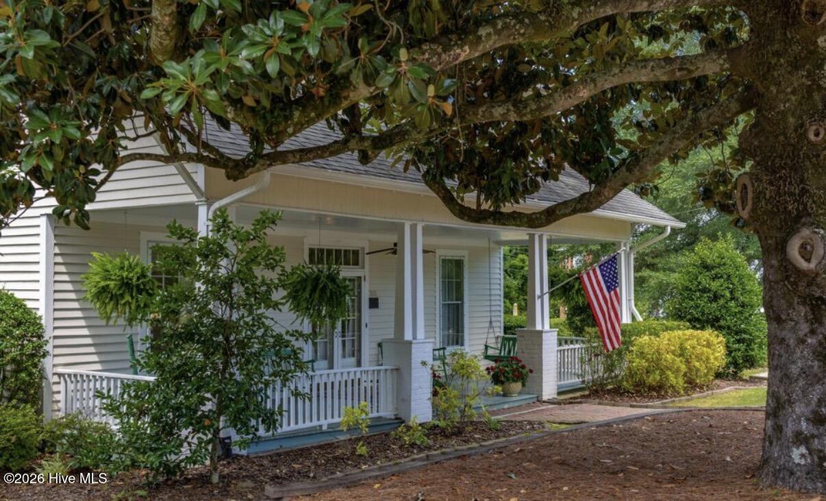 303 McReynolds Street Carthage, NC 28327 - Photo 3 of 60 303 McReynolds