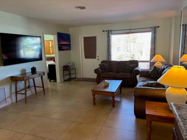 $2,950 | 5045 Northeast 15th Avenue, Fort Lauderdale, FL 33334