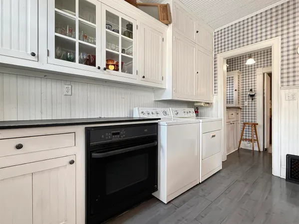 $229,900 | 1510 7th Street, Menominee, MI 49858