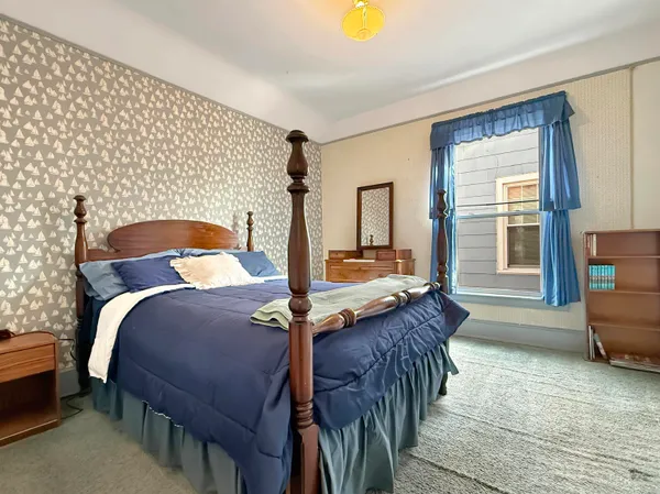 $229,900 | 1510 7th Street, Menominee, MI 49858