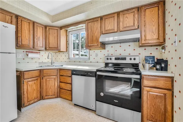 $255,000 | 656 Oxford Boulevard, Mt. Lebanon, PA 15243