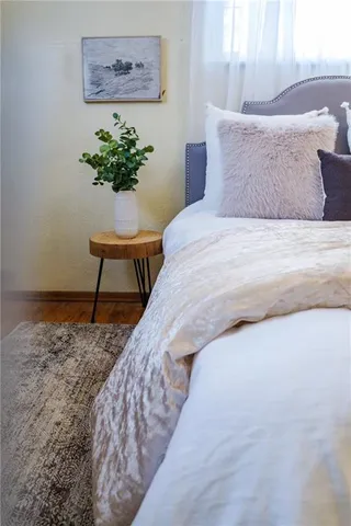 $255,000 | 656 Oxford Boulevard, Mt. Lebanon, PA 15243