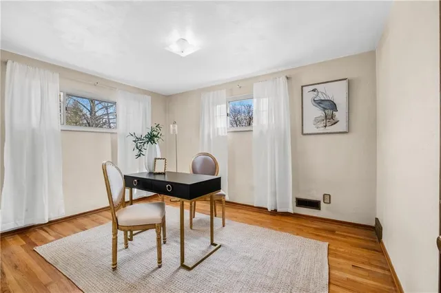 $255,000 | 656 Oxford Boulevard, Mt. Lebanon, PA 15243