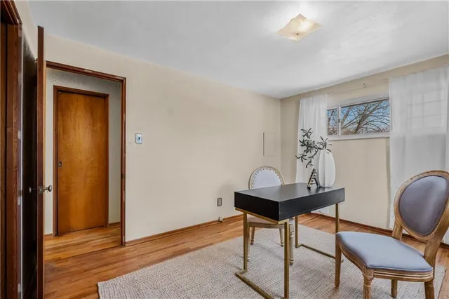 $255,000 | 656 Oxford Boulevard, Mt. Lebanon, PA 15243