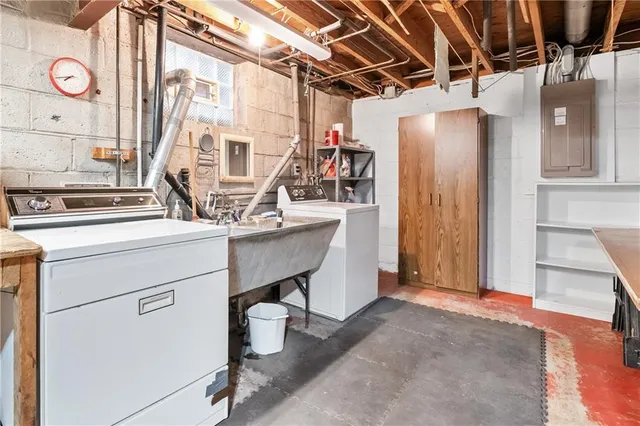 $255,000 | 656 Oxford Boulevard, Mt. Lebanon, PA 15243