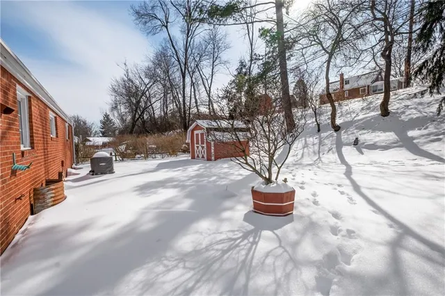 $255,000 | 656 Oxford Boulevard, Mt. Lebanon, PA 15243