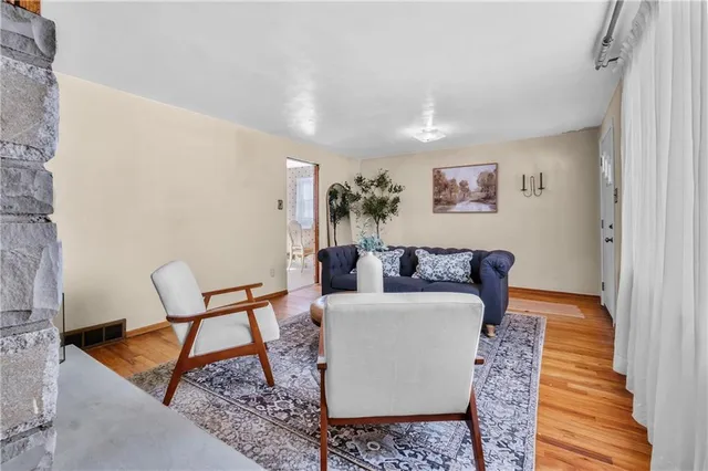 $255,000 | 656 Oxford Boulevard, Mt. Lebanon, PA 15243