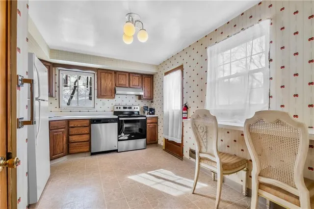 $255,000 | 656 Oxford Boulevard, Mt. Lebanon, PA 15243