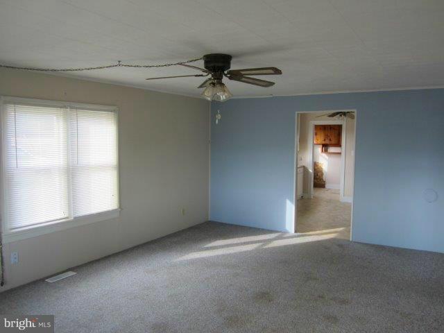 6619 Reliance Road Federalsburg, MD 21632 - Photo 10 of 12 Living Room