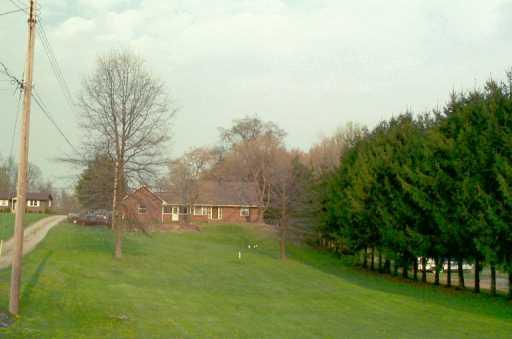 1192 Mercer Road Ellwood City, PA 16117 - Photo 2 of 8 Yard/Garden.