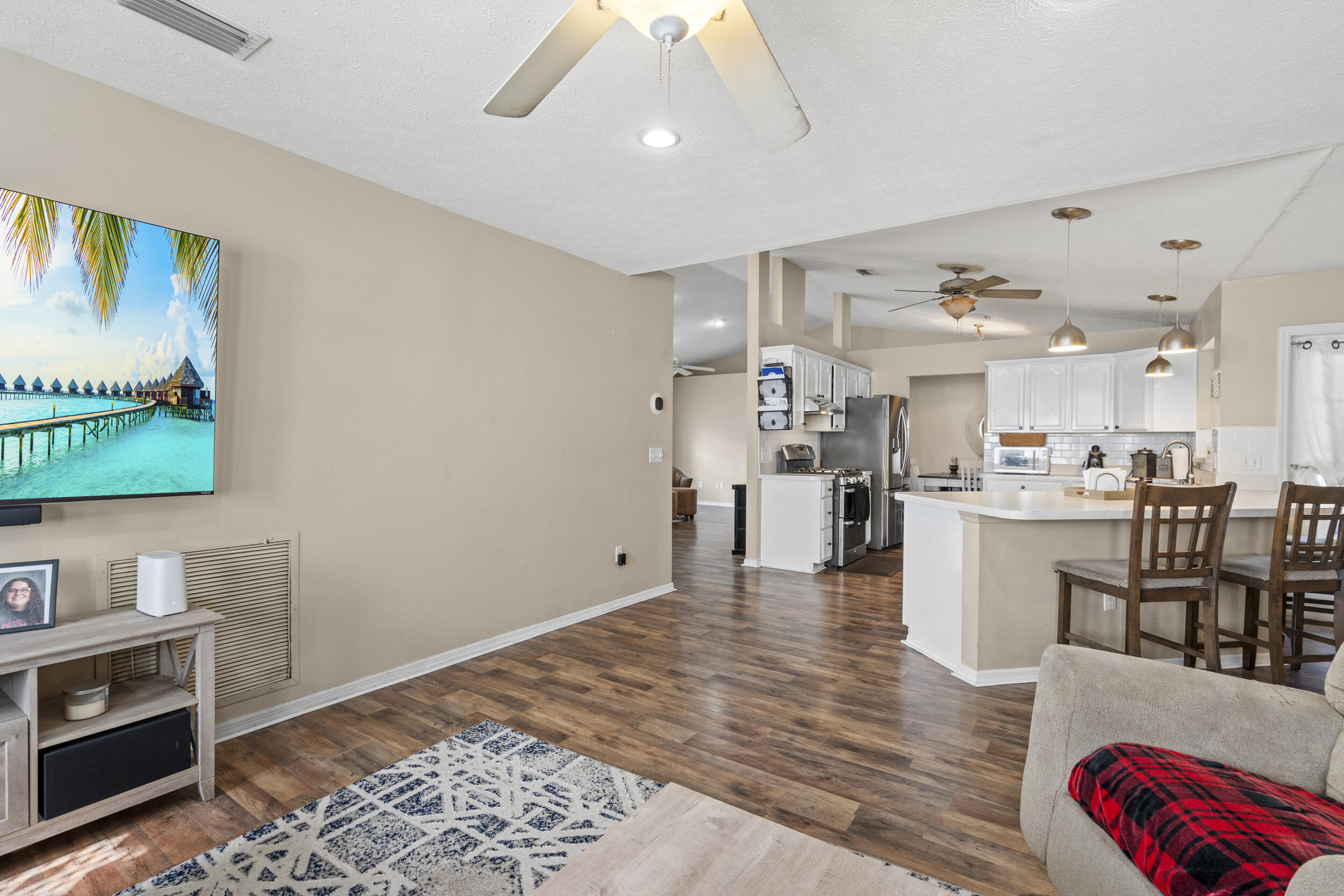 314 Southeast Fisk Road Port St. Lucie, FL 34984 - Photo 16 of 66 16_dsc01565
