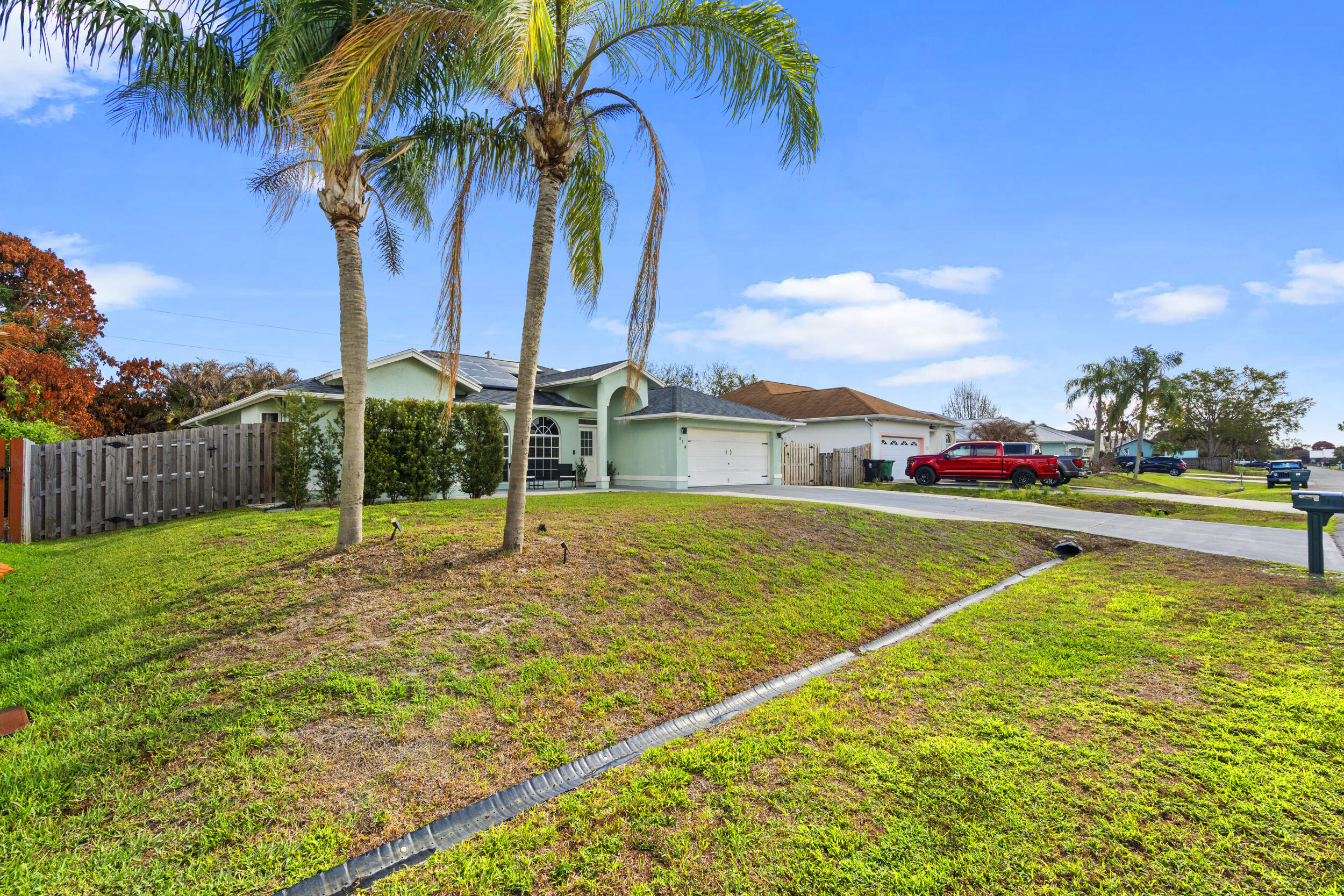 314 Southeast Fisk Road Port St. Lucie, FL 34984 - Photo 5 of 66 5_dsc01710