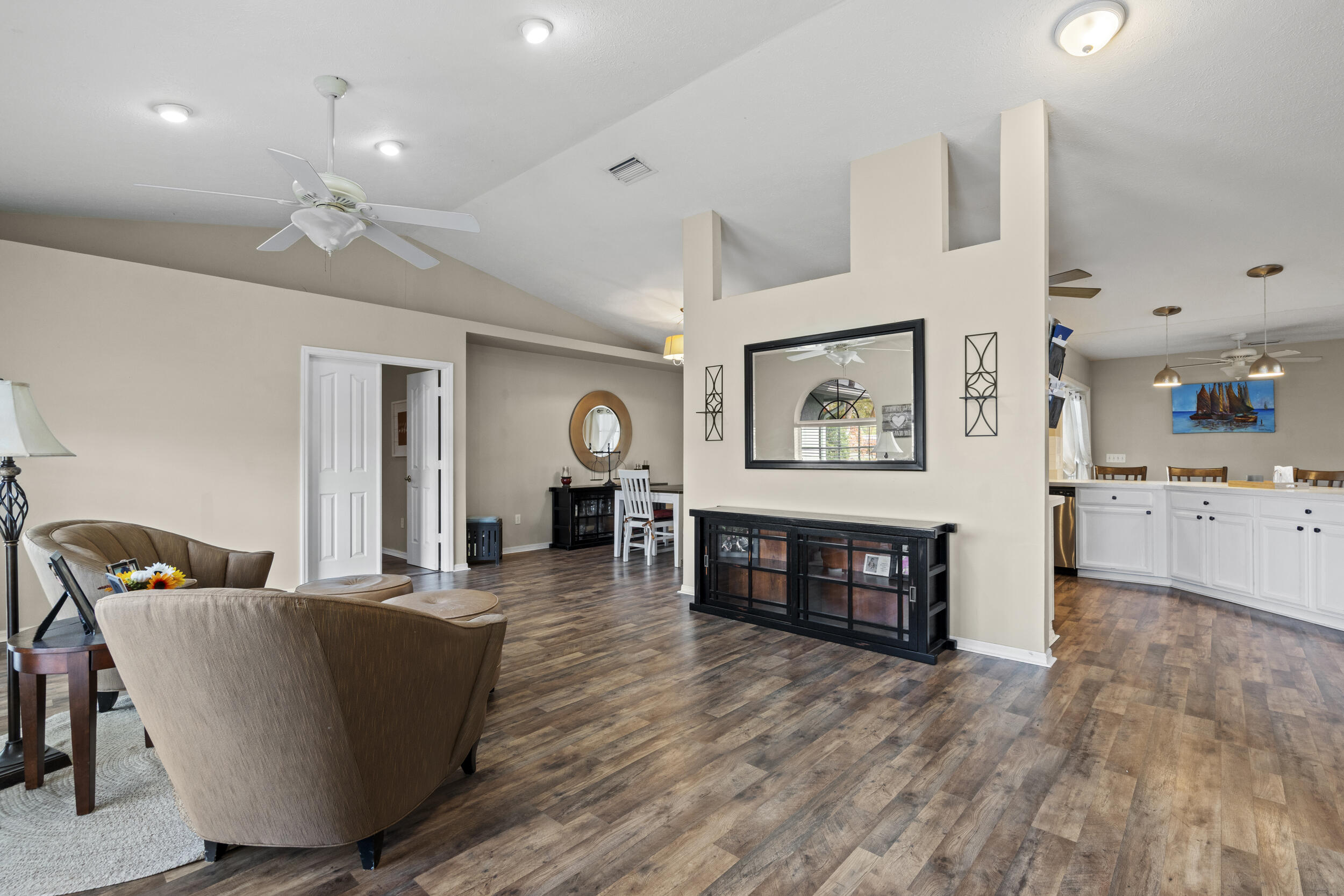 314 Southeast Fisk Road Port St. Lucie, FL 34984 - Photo 9 of 66 9_dsc01675