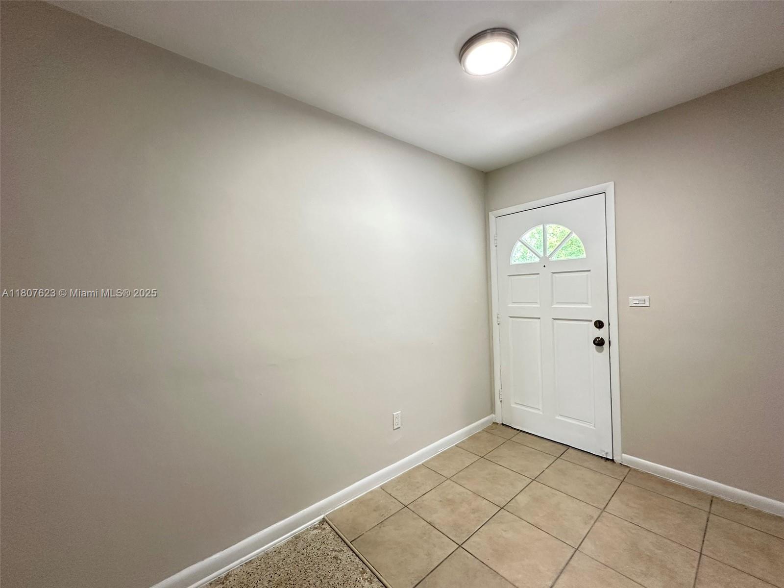 18735 Southwest 99th Road Cutler Bay, FL 33157 - Photo 12 of 28 Gallery Image 12