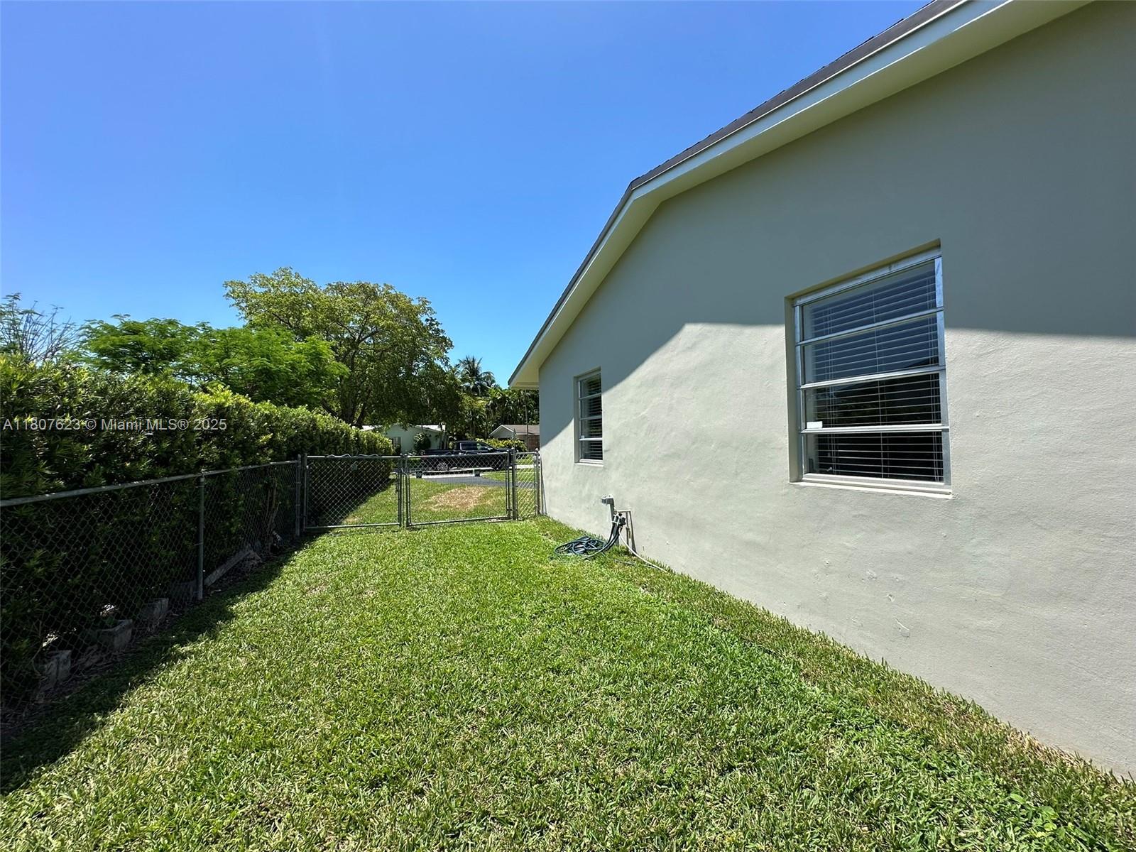 18735 Southwest 99th Road Cutler Bay, FL 33157 - Photo 27 of 28 Gallery Image 27