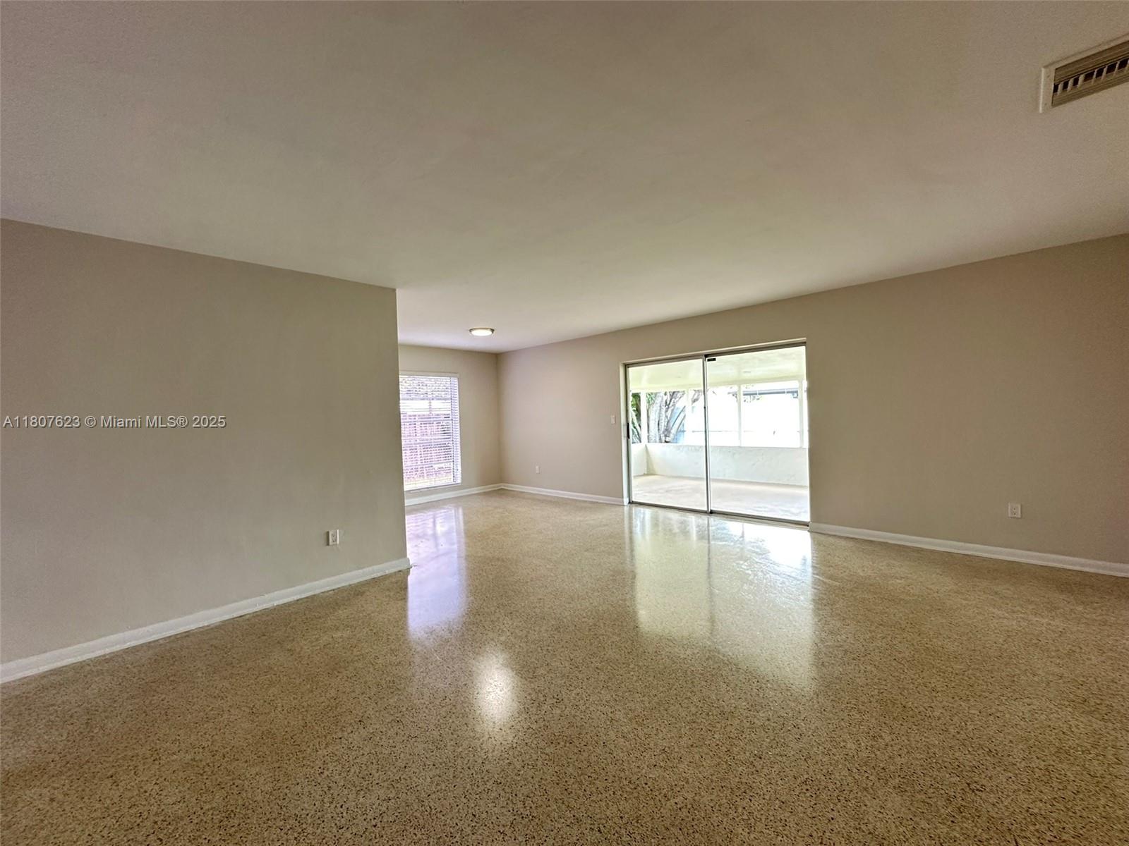 18735 Southwest 99th Road Cutler Bay, FL 33157 - Photo 8 of 28 Gallery Image 8