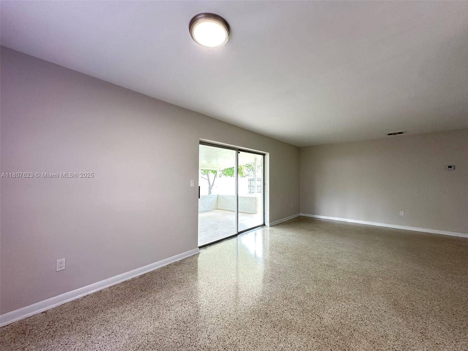 18735 Southwest 99th Road Cutler Bay, FL 33157 - Photo 9 of 28 Gallery Image 9