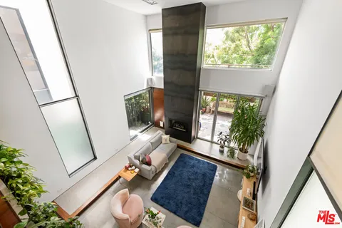 $2,799,000 | 417 Venice Way, Venice, CA 90291