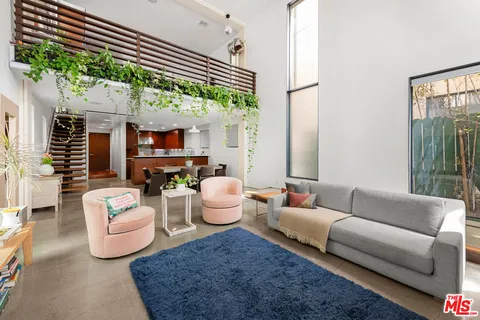 $2,799,000 | 417 Venice Way, Venice, CA 90291